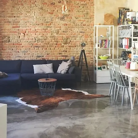 Industrial Style Loft In The Heart Of فيسبادن