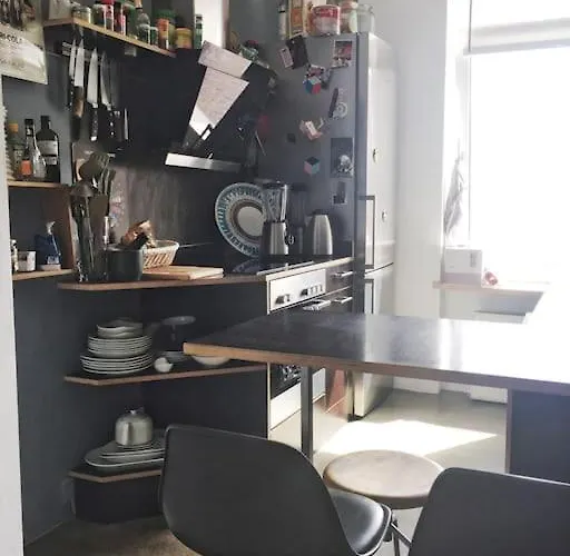 Industrial Style Loft In The Heart Of شقة